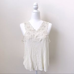 Clad & Cloth Flower Cut Out Tank Top